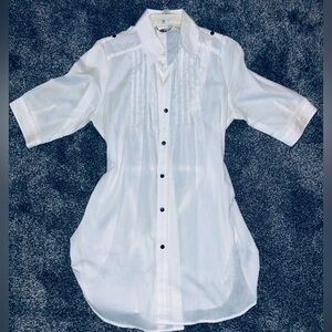 Ali & Kris White Pleated Button-Down Shirt